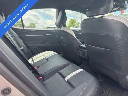 Used 2025 Toyota Camry SE FWD image 13