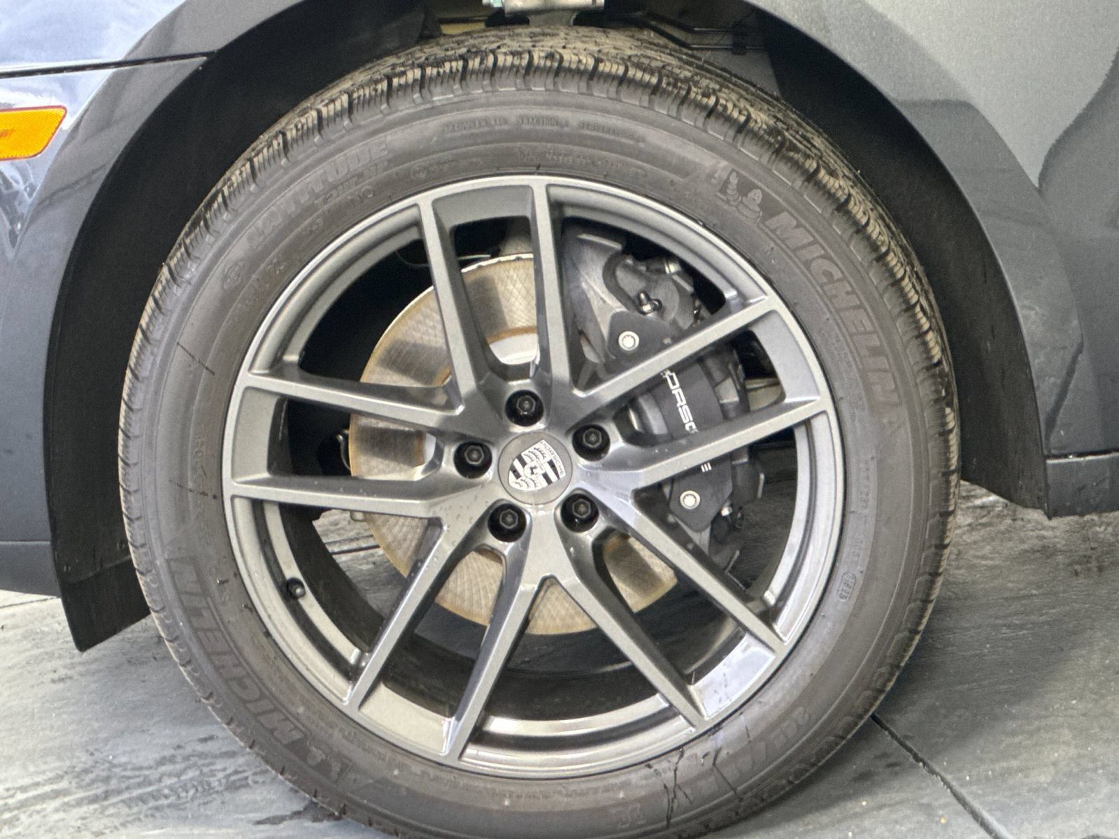 Certified 2026 Porsche Macan Turbo AWD/4WD image 34