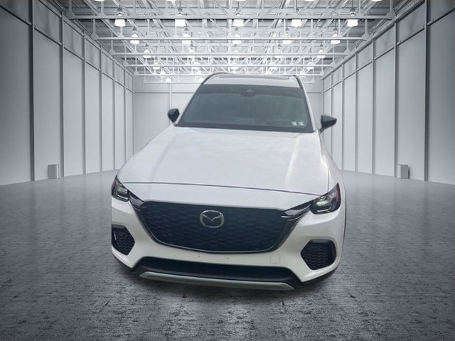 Certified 2025 MAZDA CX-70 Plug-In Hybrid w/ Premium Plus AWD/4WD image 4