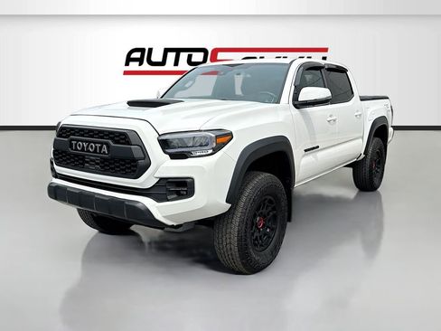 Used 2023 Toyota Tacoma TRD Pro AWD/4WD image 3