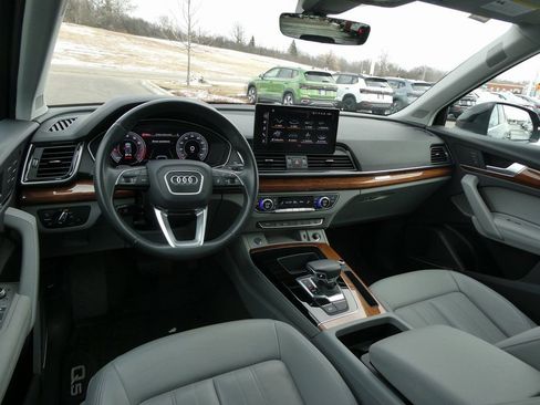 Used 2022 Audi Q5 2.0T Premium Plus image 26