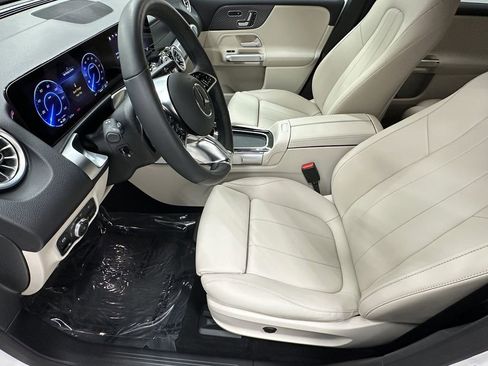 Certified 2024 Mercedes-Benz EQB 250+ image 9