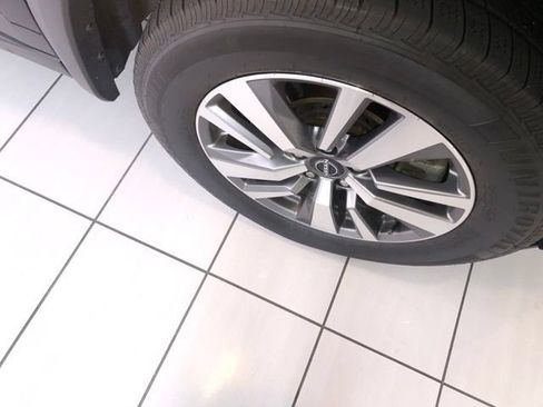 Certified 2023 Nissan Pathfinder SL AWD/4WD image 4