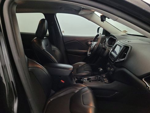 Used 2021 Jeep Cherokee Latitude Plus AWD/4WD image 21
