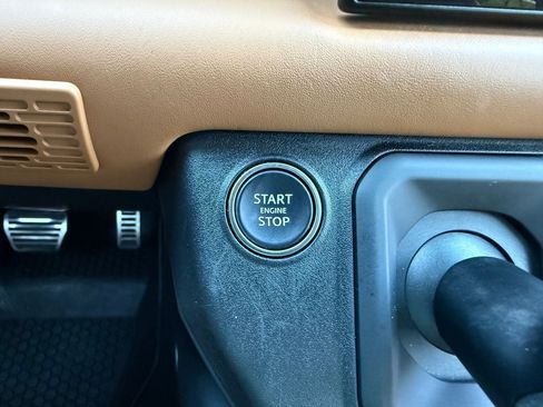 Used 2023 Land Rover Defender 110 V8 AWD/4WD image 19