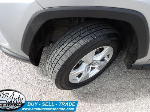 Used 2021 Toyota RAV4 XLE image 24
