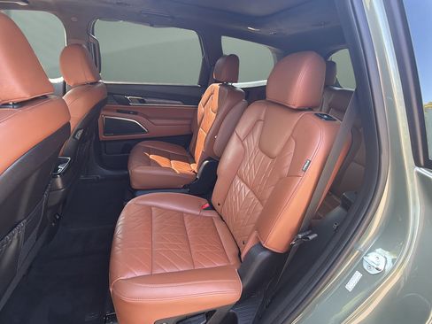 Used 2024 Kia Telluride SX Prestige X-Pro AWD/4WD image 15
