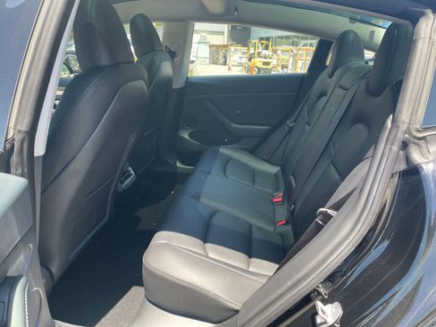 Used 2023 Tesla Model 3 Standard Range RWD image 5