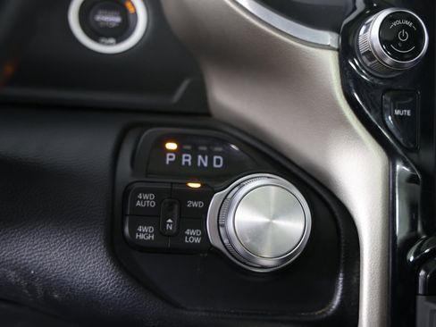 Used 2021 RAM 1500 Laramie w/ Laramie Southwest Edition image 17