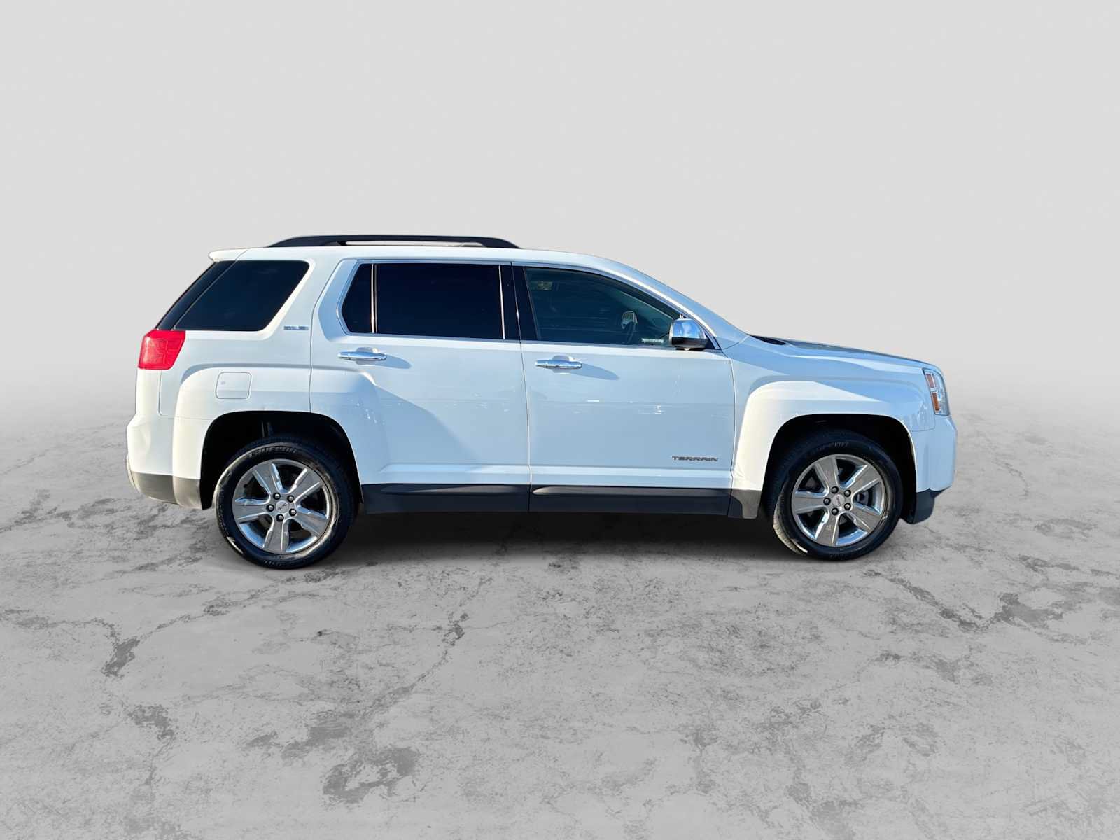 Used 2015 GMC Terrain SLE AWD/4WD image 9