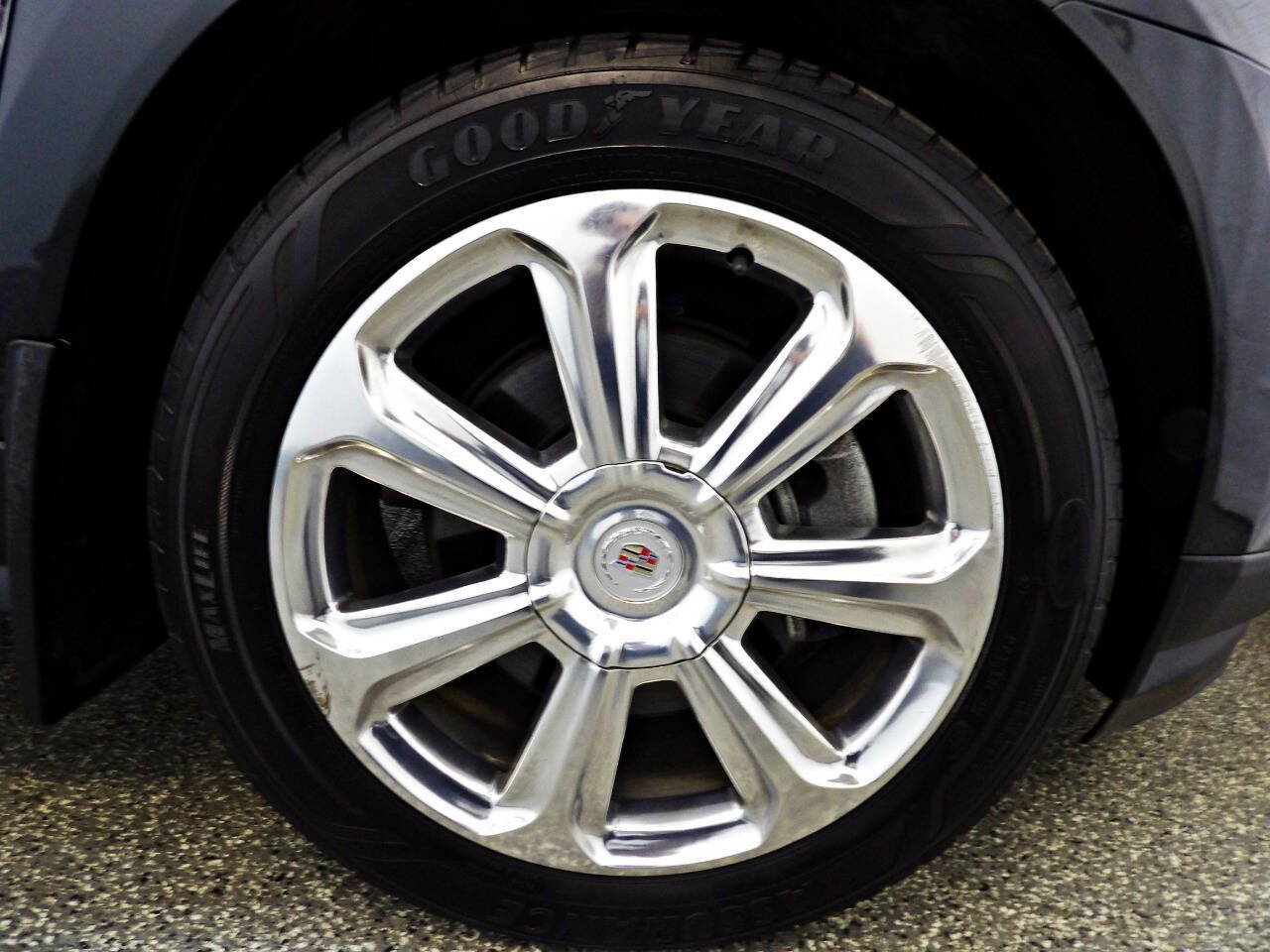 Used 2015 Cadillac SRX Performance w/ Driver Awareness Package AWD/4WD image 23