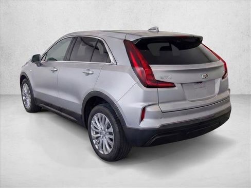 Used 2024 Cadillac XT4 Luxury FWD image 5