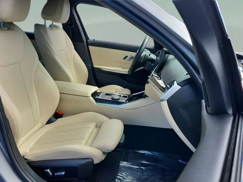 Certified 2023 BMW 330e 330e w/ Convenience Package image 30