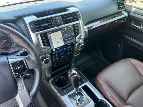 Used 2024 Toyota 4Runner Limited AWD/4WD image 30
