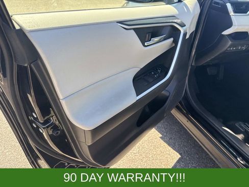 Used 2019 Toyota RAV4 XLE w/ Convenience Package AWD/4WD image 18