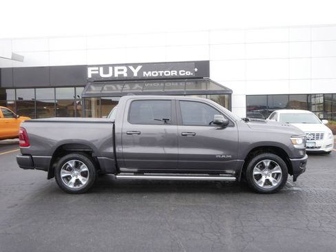 Used 2024 RAM 1500 Laramie AWD/4WD image 1