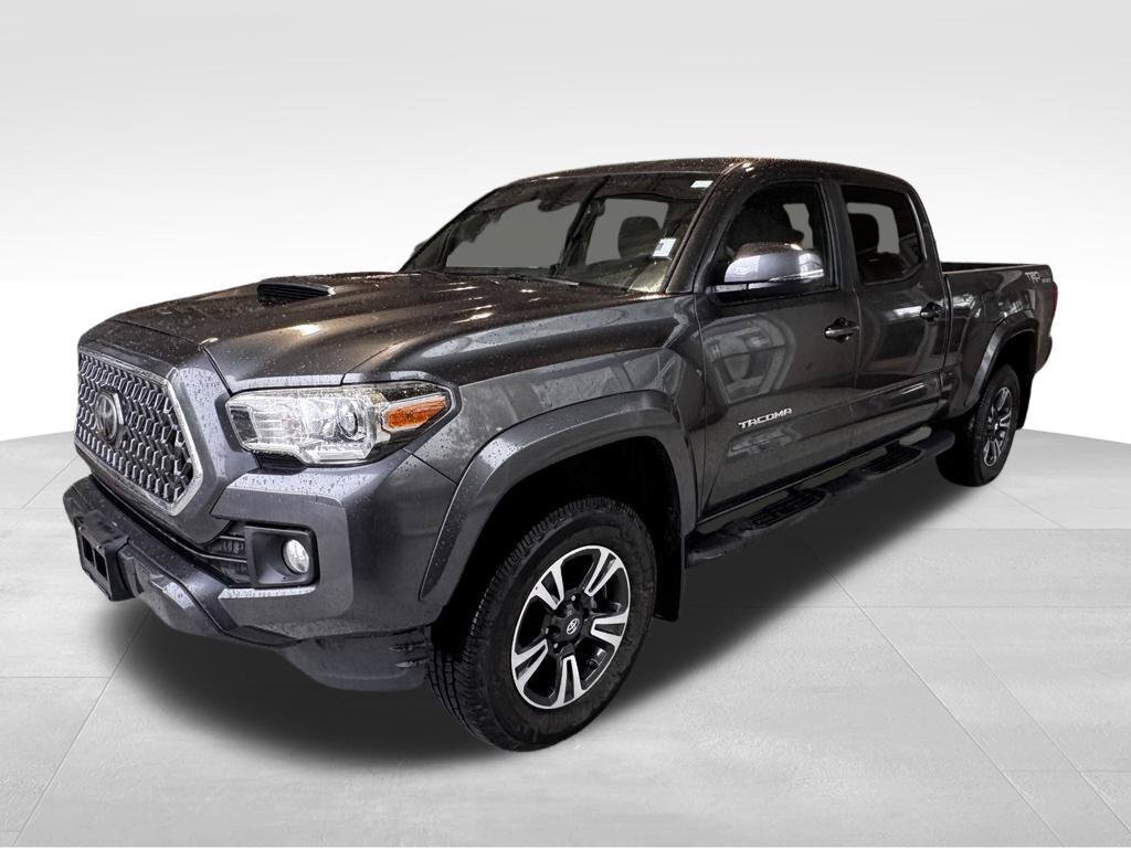 Used 2019 Toyota Tacoma TRD Sport w/ Technology Package AWD/4WD image 4