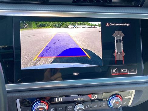 Used 2023 Audi Q3 2.0T Premium image 14