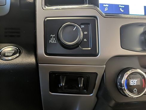 Certified 2022 Ford F350 Lariat w/ Lariat Ultimate Package image 22