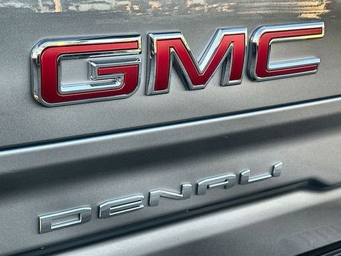 Used 2025 GMC Sierra 1500 Denali w/ Technology Package image 33