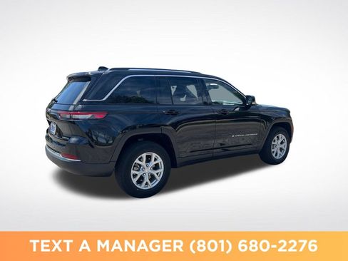 Used 2023 Jeep Grand Cherokee Limited w/ Trailer Tow Prep Group (B) AWD/4WD image 5