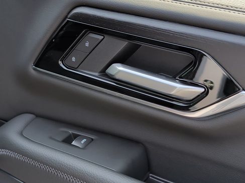 New 2026 GMC Yukon XL Denali AWD/4WD image 41