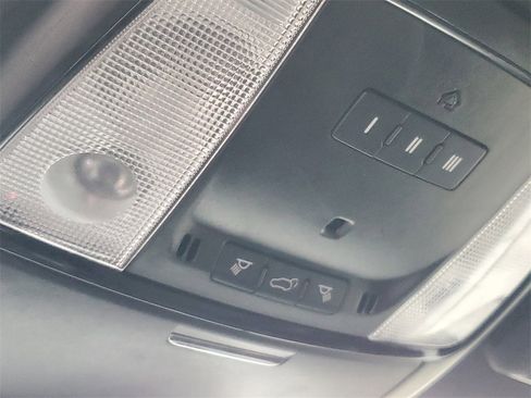 Used 2023 Dodge Durango GT image 23