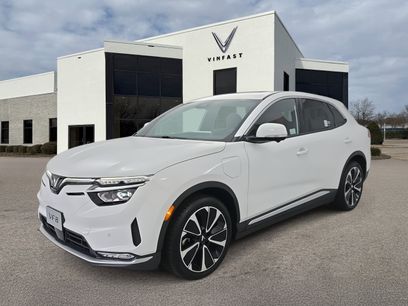 New 2025 VinFast VF 8 Plus
