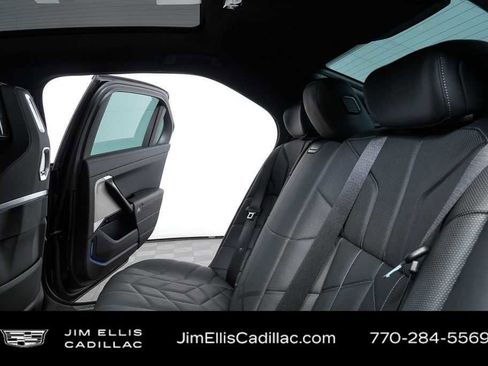 Used 2023 BMW 760i xDrive AWD/4WD image 20