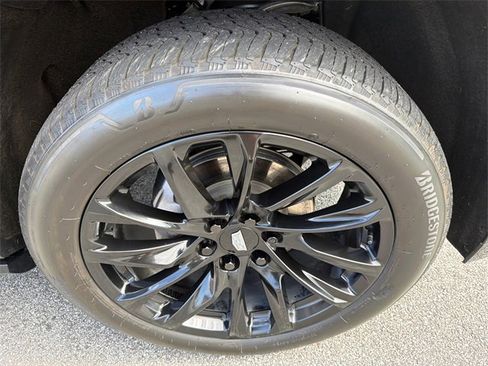 Used 2024 Cadillac Escalade Sport Platinum w/ LPO, ONYX Package image 12