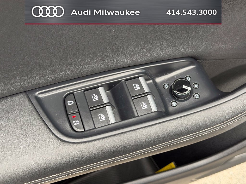 Used 2023 Audi Q8 Premium Plus w/ Premium Plus Package AWD/4WD image 23