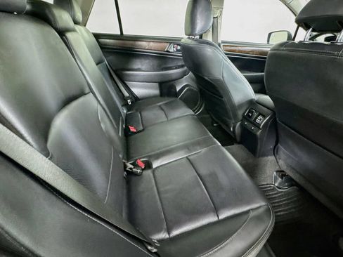 Used 2015 Subaru Outback 2.5i Limited AWD/4WD image 34