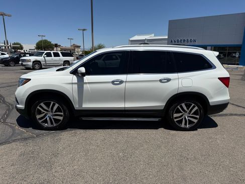 Used 2017 Honda Pilot Elite image 11