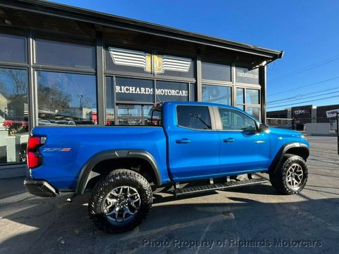 Used 2023 Chevrolet Colorado ZR2 w/ ZR2 Convenience Package III image 3