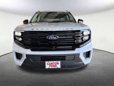 New 2026 Ford Expedition Active image 8