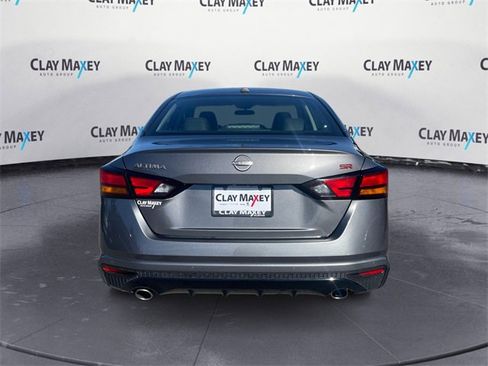 Used 2024 Nissan Altima 2.5 SR image 4