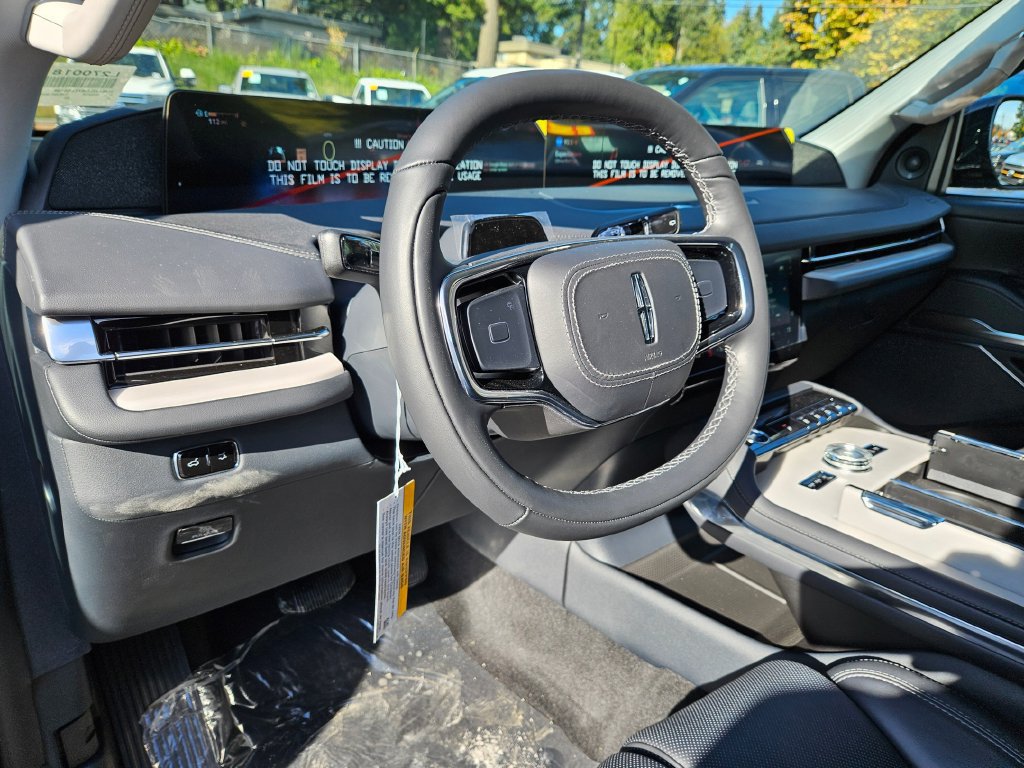 New 2027 Lincoln Navigator Reserve AWD/4WD image 20