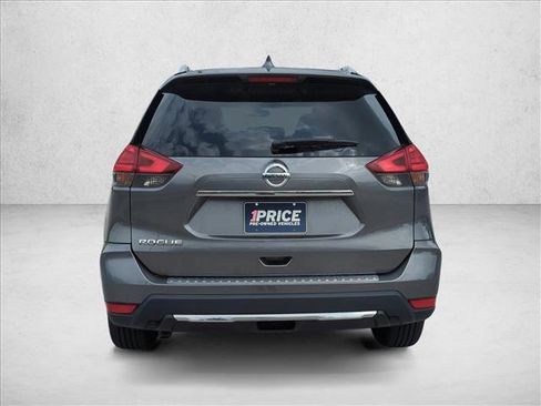 Used 2017 Nissan Rogue SV FWD image 6