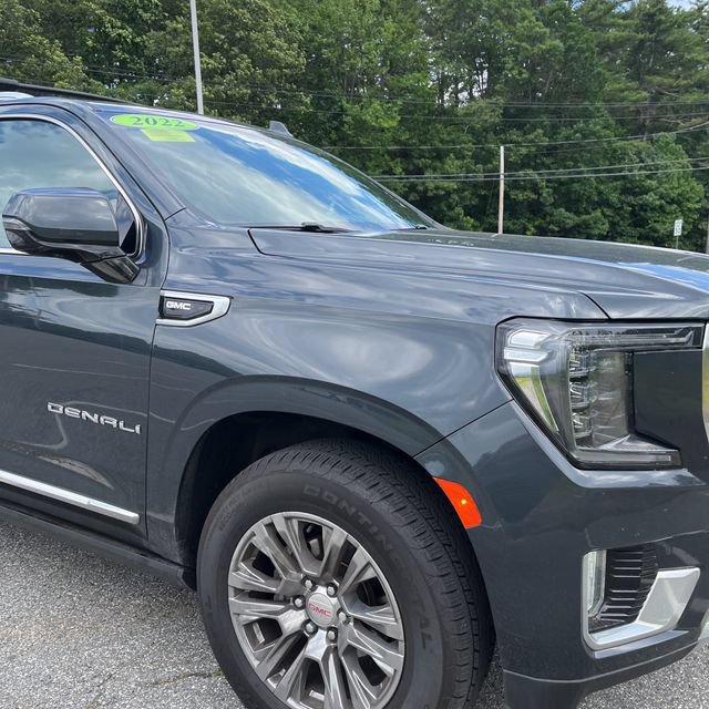 Used 2022 GMC Yukon XL Denali AWD/4WD image 6