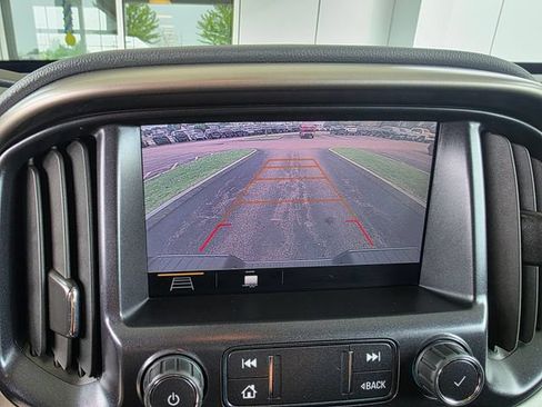 Used 2022 Chevrolet Colorado Z71 AWD/4WD image 32