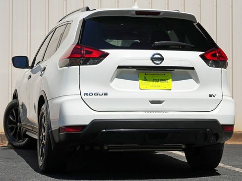 Used 2017 Nissan Rogue SV FWD image 5