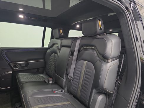 Used 2024 Rivian R1S Adventure AWD/4WD image 21