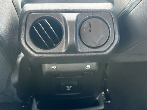 Used 2023 Jeep Wrangler Unlimited w/ Sun & Screen Package AWD/4WD image 27