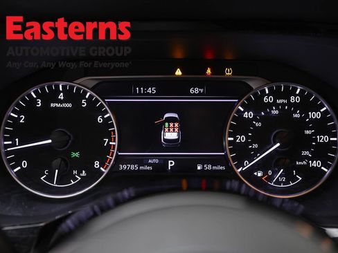 Used 2023 Nissan Pathfinder SL AWD/4WD image 14