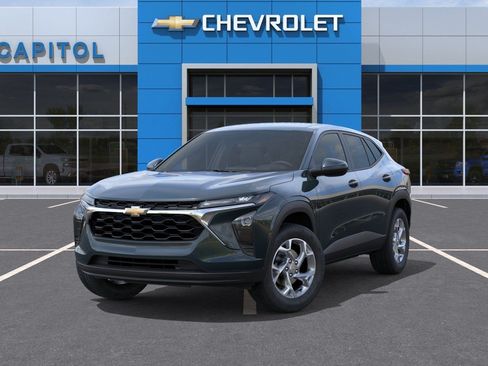 New 2026 Chevrolet Trax LS w/ LS Convenience Package FWD image 14