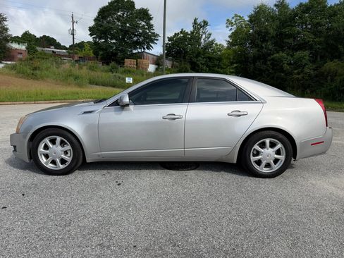 Used 2008 Cadillac CTS 3.6 RWD image 2