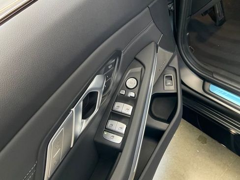 Used 2026 BMW M3 Competition w/ M Carbon Exterior Package AWD/4WD image 9