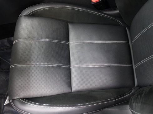 Used 2022 Land Rover Range Rover Velar S image 17