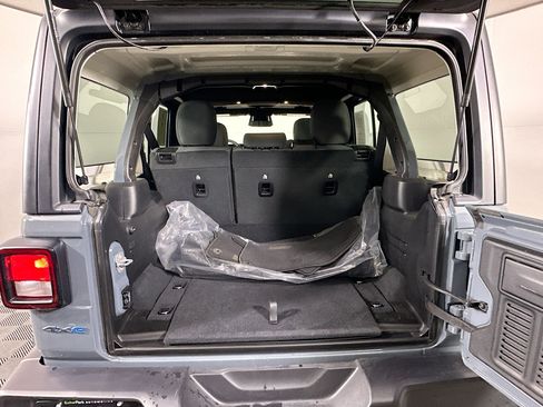 Used 2025 Jeep Wrangler Sport S w/ Convenience Group image 26