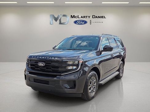 New 2025 Ford Expedition Active AWD/4WD image 2